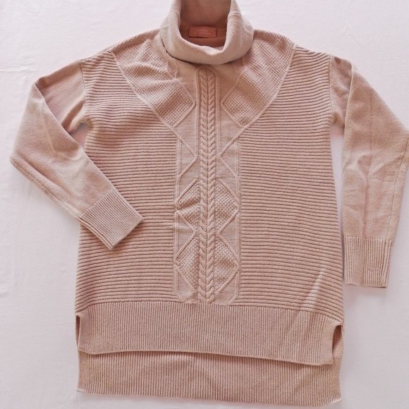 Large turtleneck sweater - Picture 5 of 5